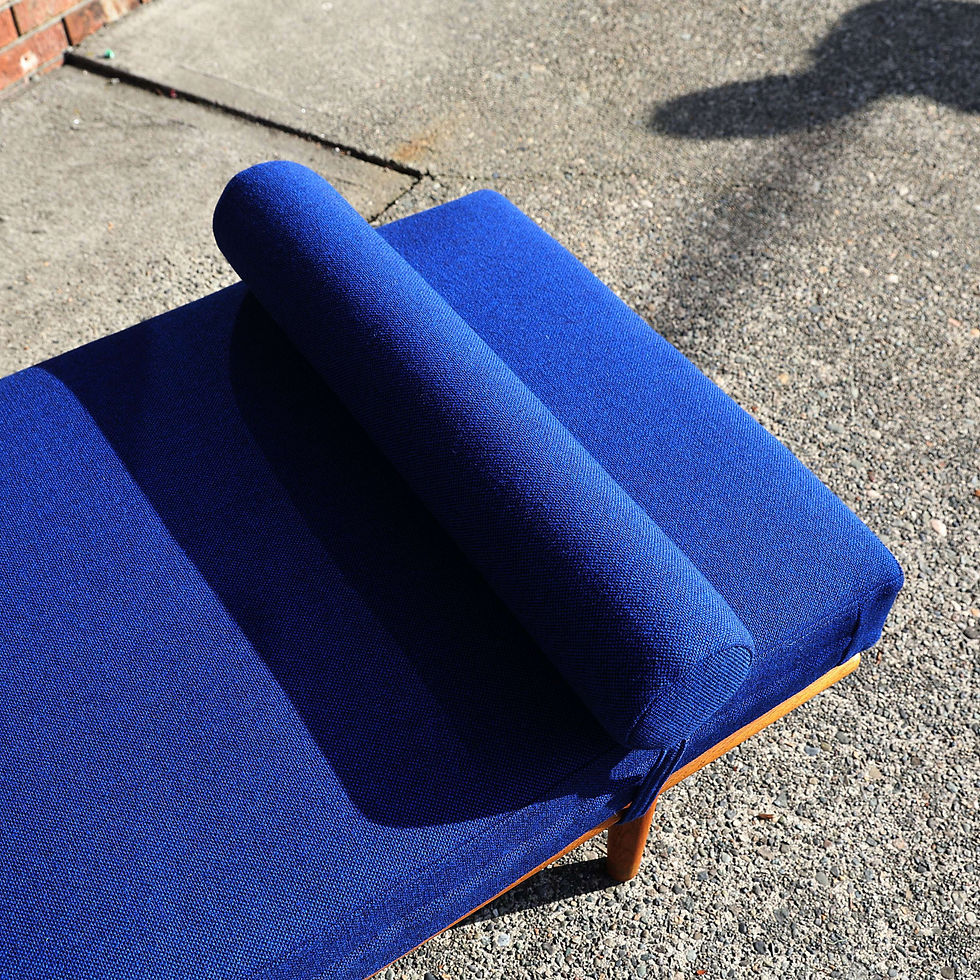 Thumbnail: Danish 1950s Hans J. Wegner Daybed Model GE19 by GETAMA