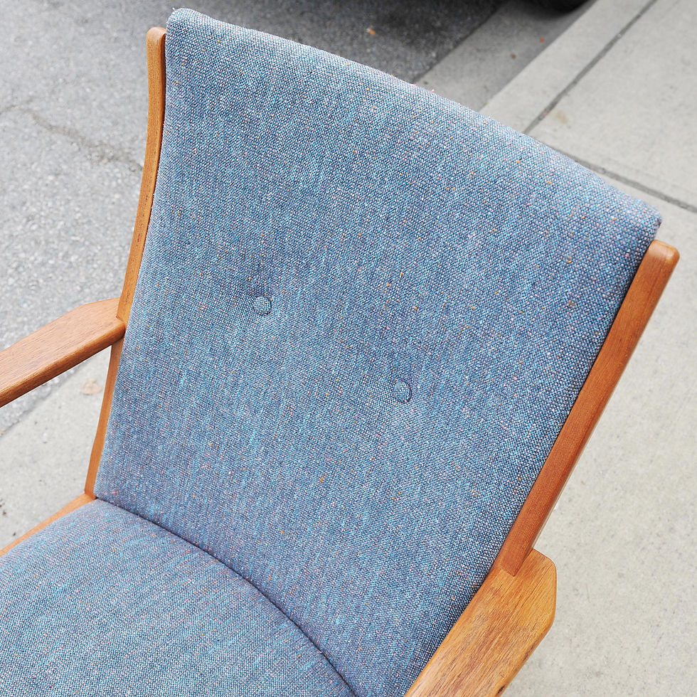 섬네일: FABULOUS Model 97 Rocking Chair by Holger Georg Jensen