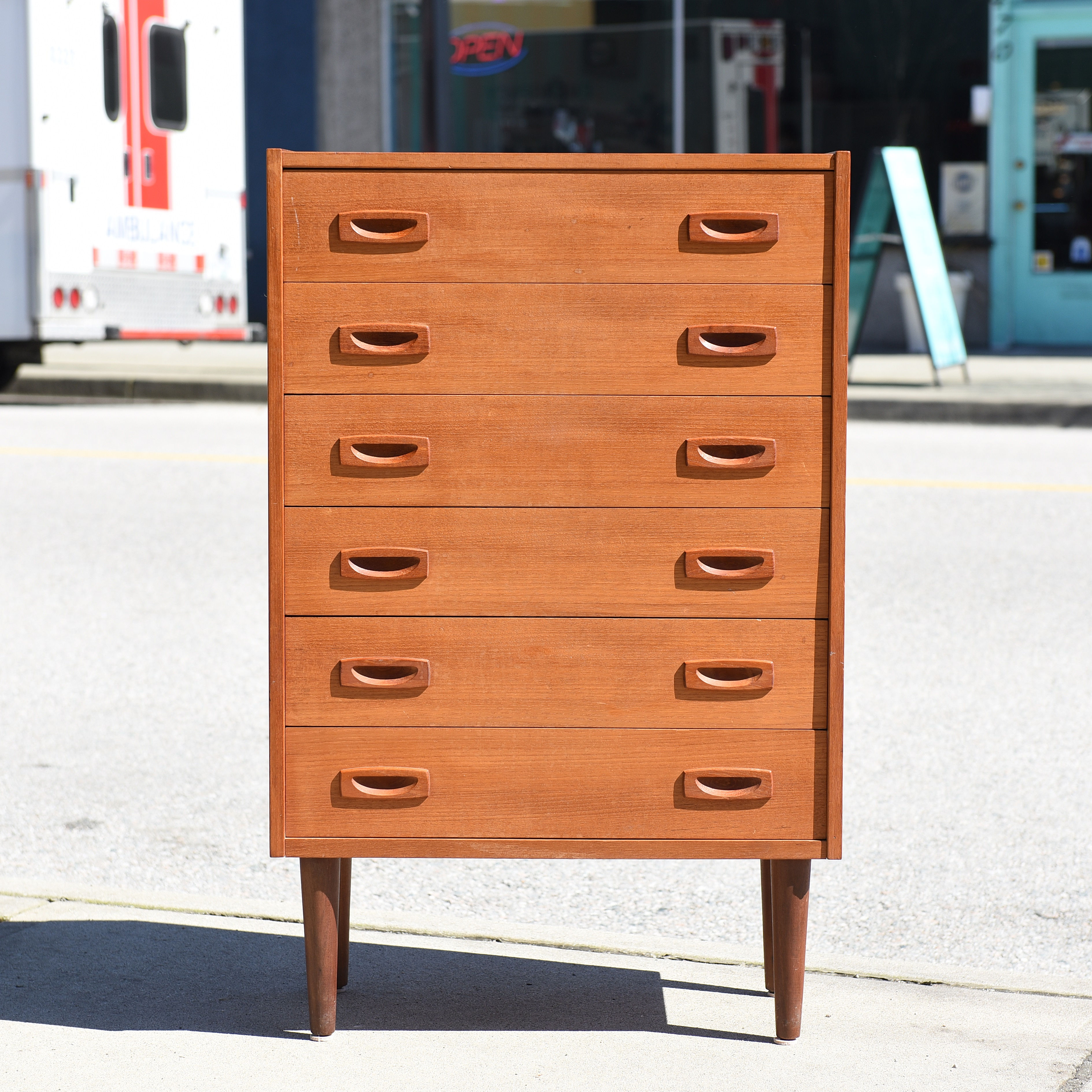 Adorable Vintage MCM Teak Dresser