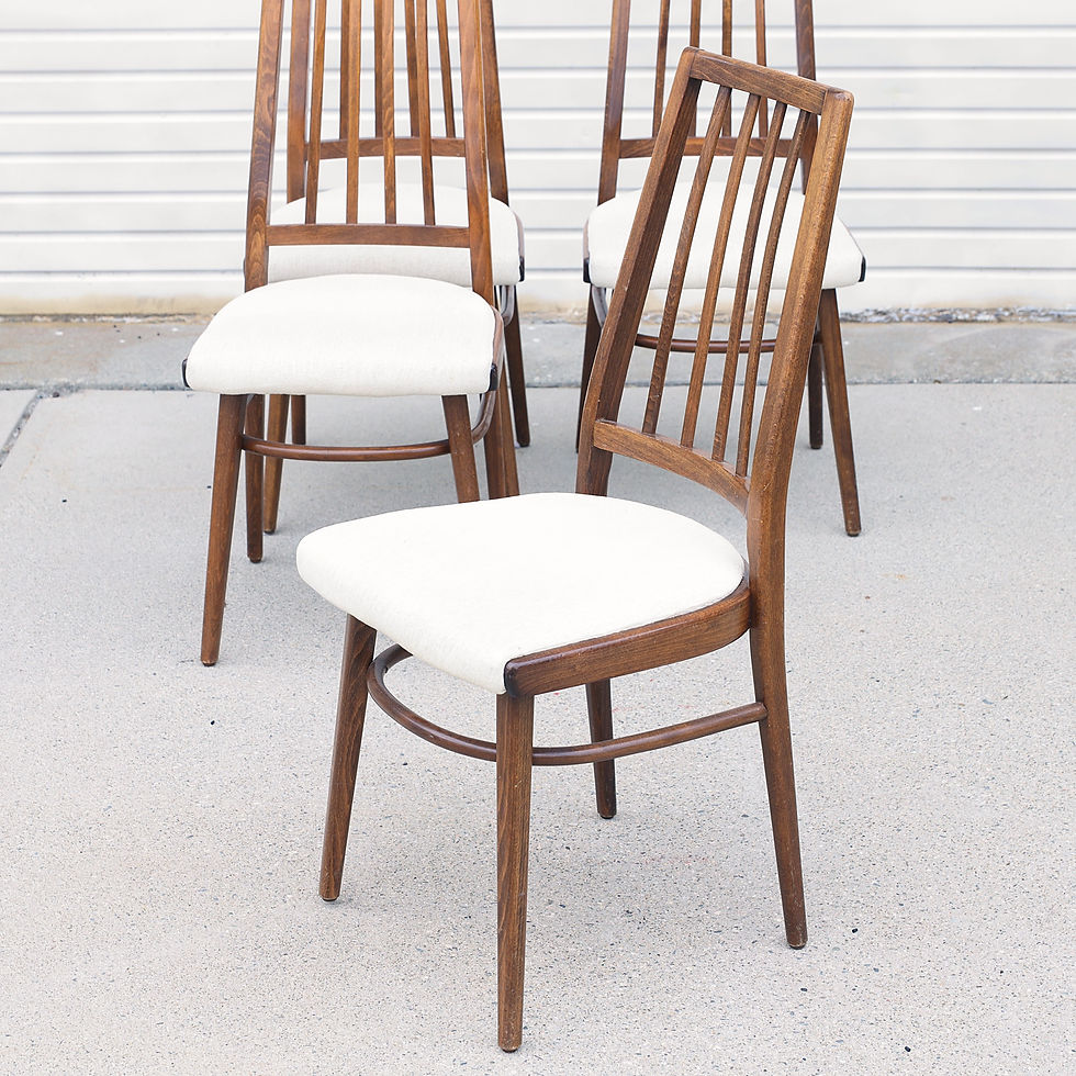 Thumbnail: Set of 4 Vintage Bentwood Chairs