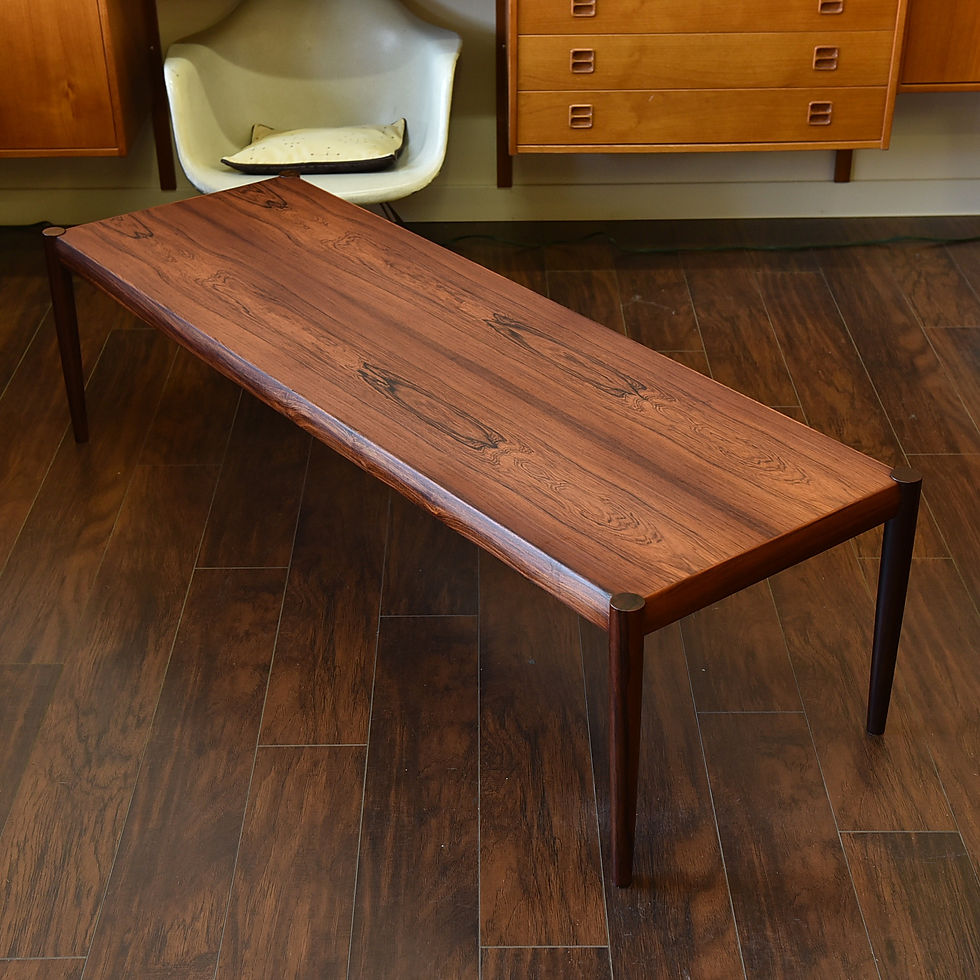 섬네일: Coffee table, Knud Kristiansen's design, Beautiful rosewood grain