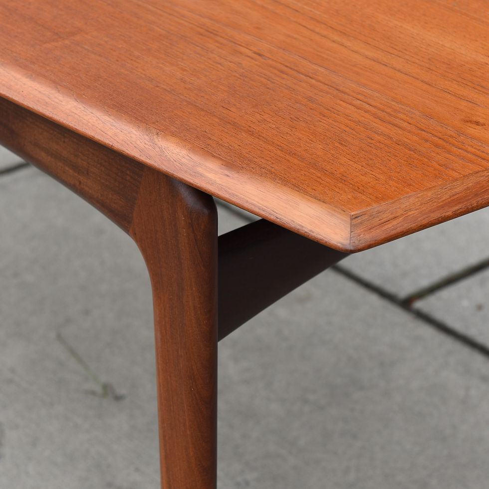 섬네일: Rare Danish Modern Dining Table with 2 Leaves