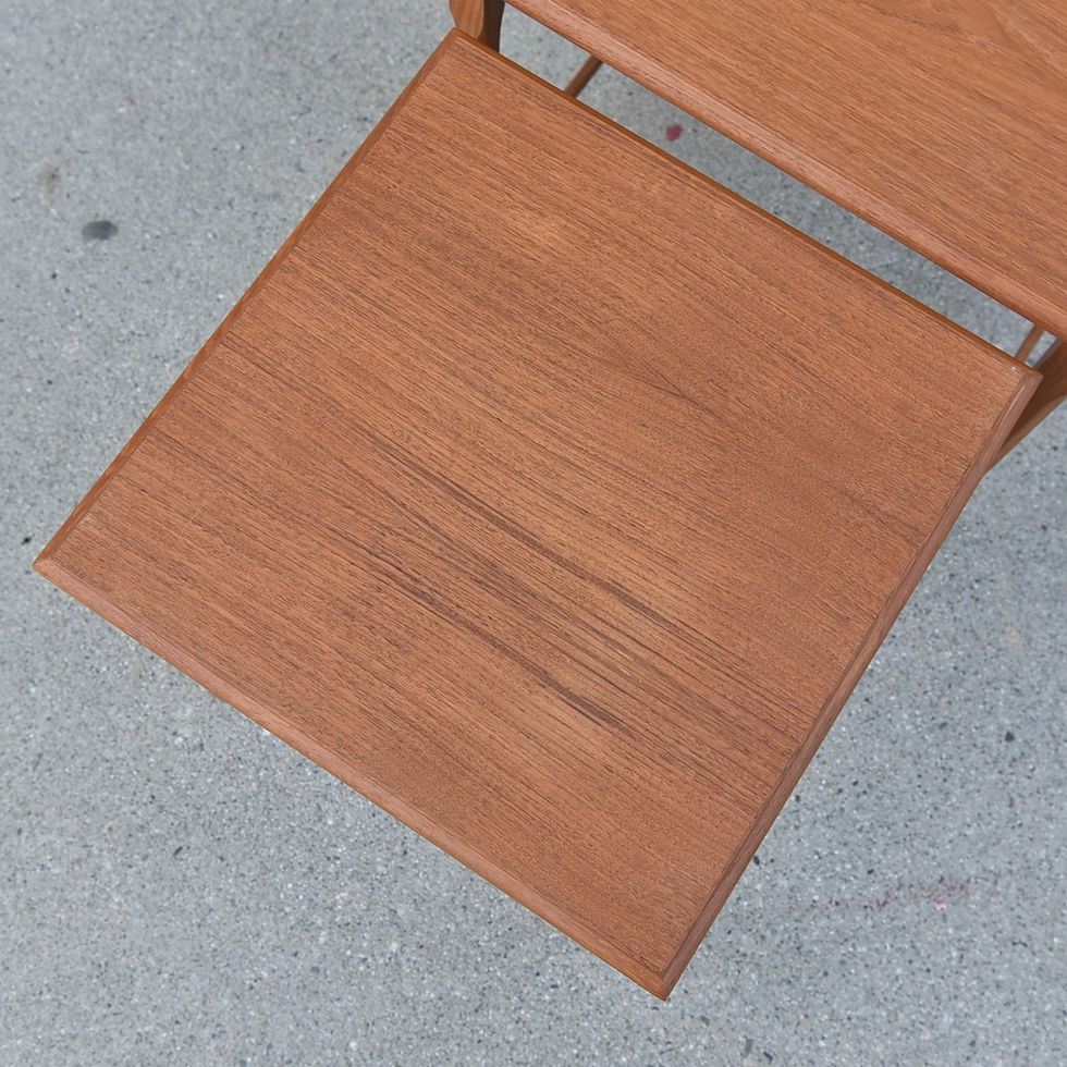 섬네일: Vintage Teak Nesting Tables