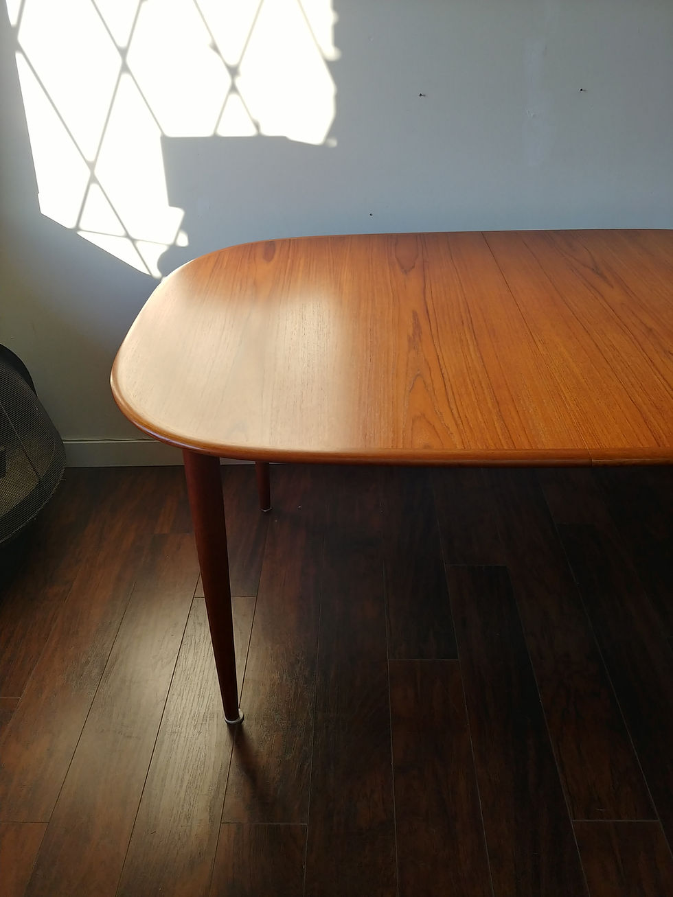 섬네일: Quality Danish Modern Dining Table by Skovmand & Andersen