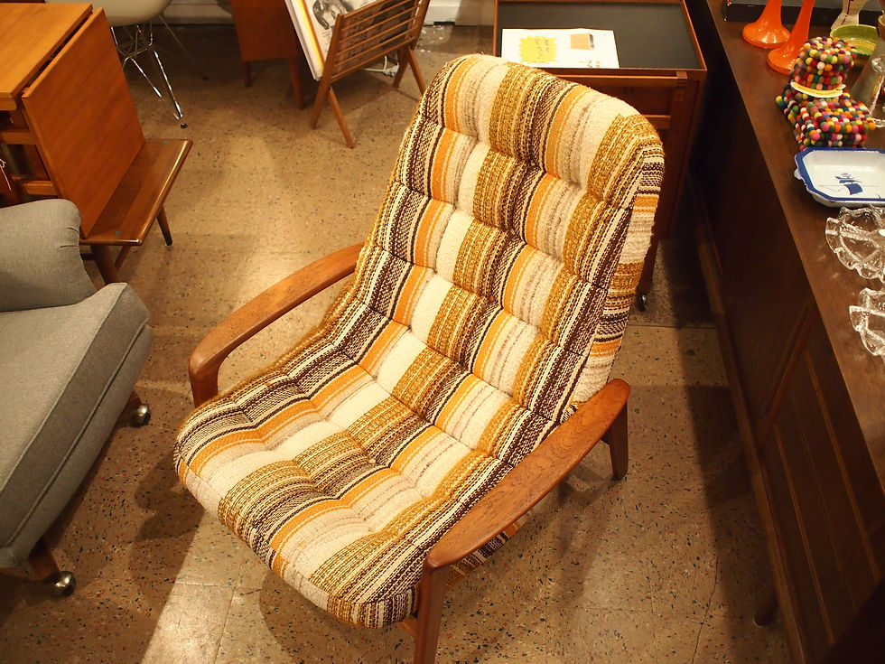 섬네일: Iconic Canadina mid century modern teak lounger by R Huber