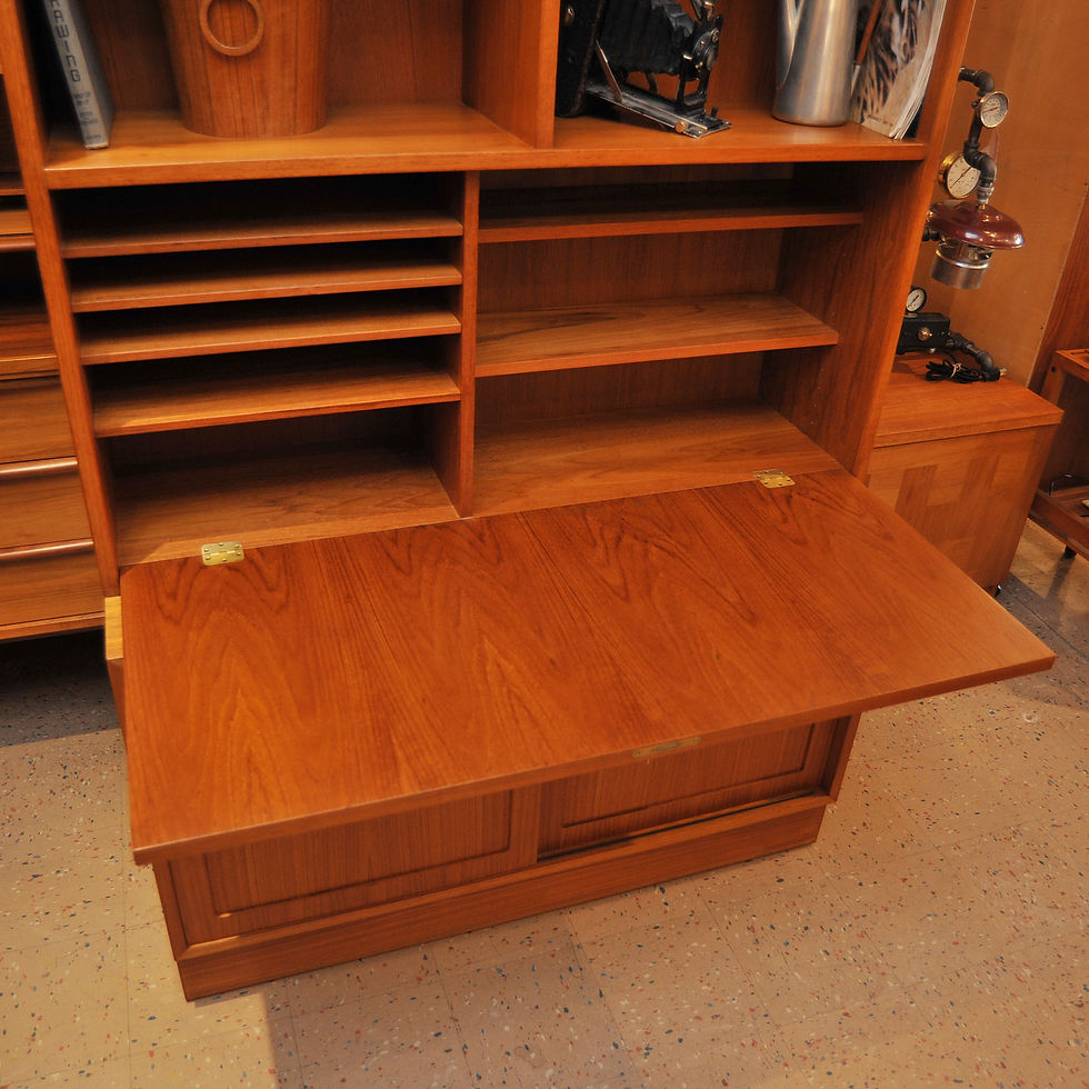 섬네일: Danish Teak Bookcase Desk Secretary by Carlo Jensen for A/S Hundevad & Co.
