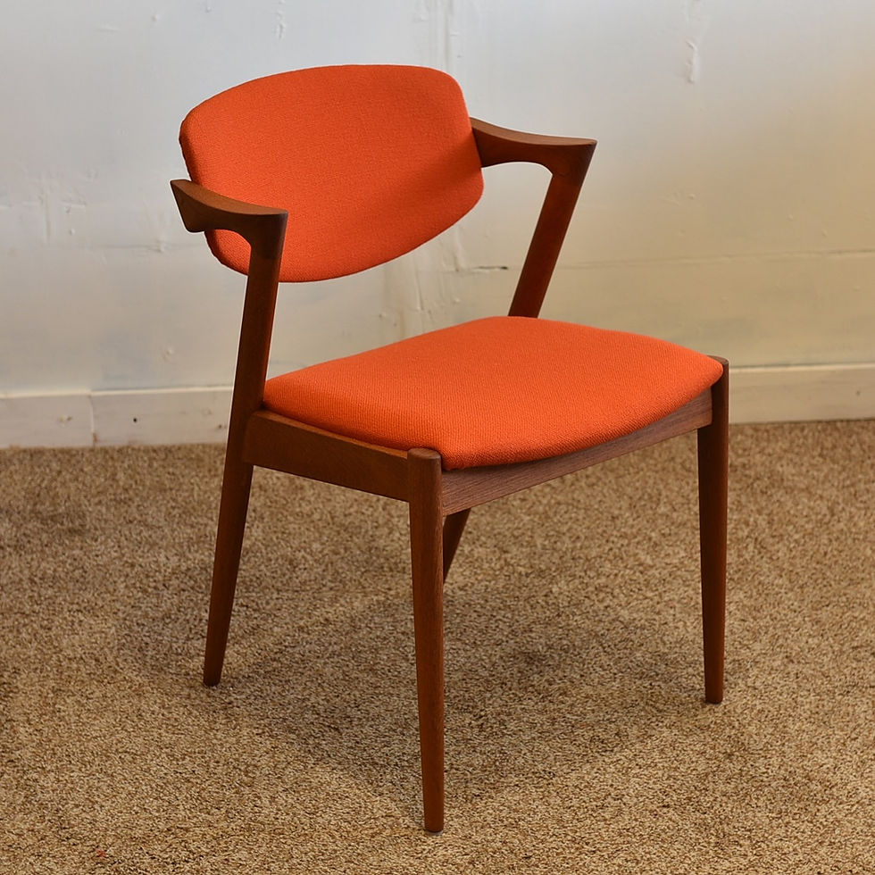 섬네일: Danish Modern Model 42 Chair by Kai Kristiansen