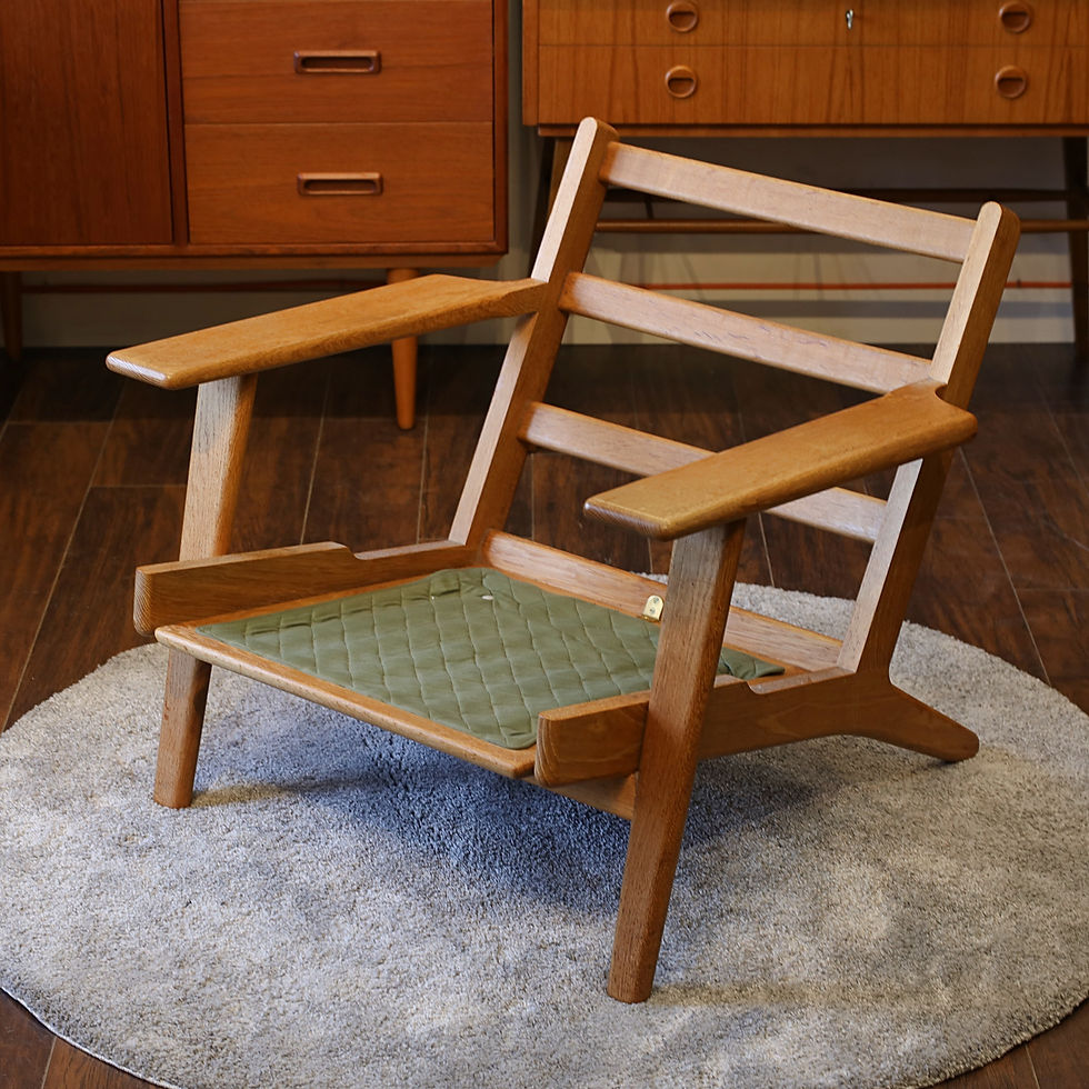 Thumbnail: Danish Modern Oak Model GE290 Lounge Chair by Hans J. Wegner for GETAMA