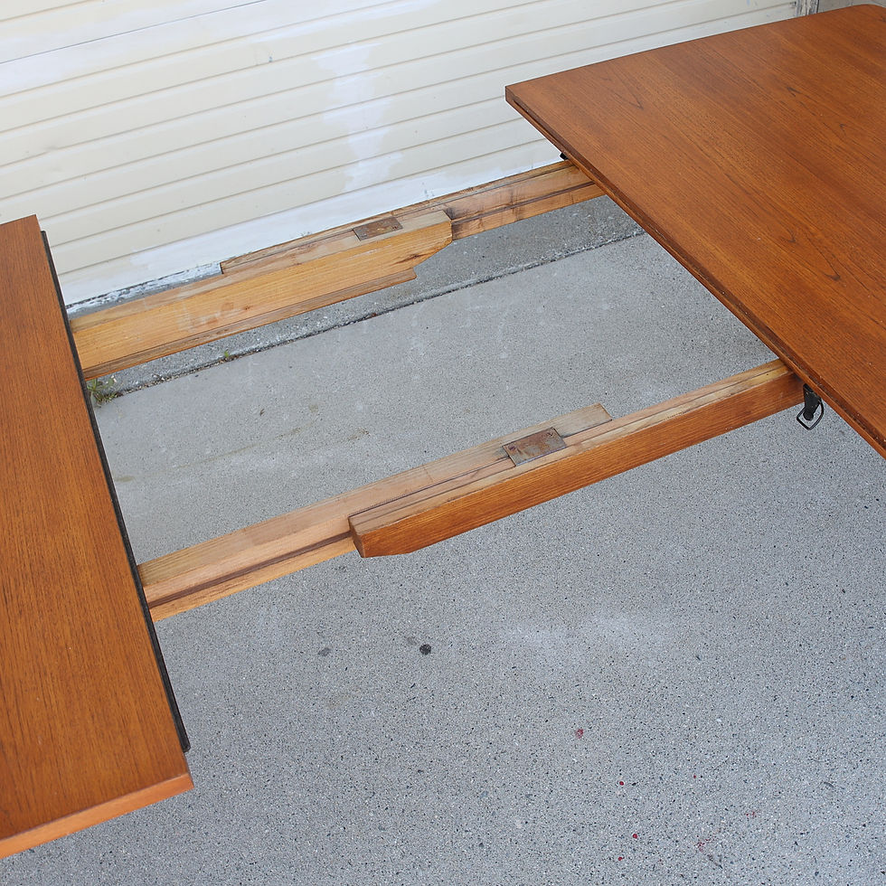 섬네일: Danish Teak Dining Table in Teak by Henning Kjaernulf for Bruno Hansen