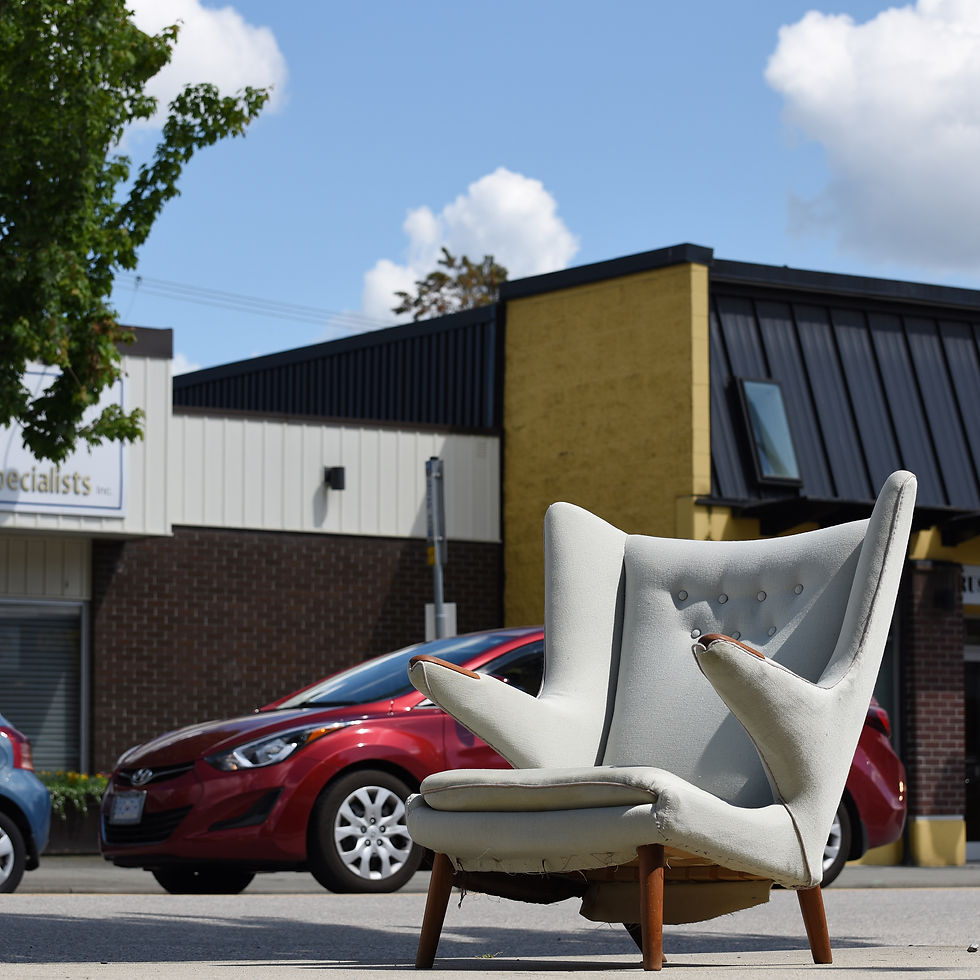 섬네일: Vintage PAPA BEAR Chair by Hans J Wegner for AP Stolen
