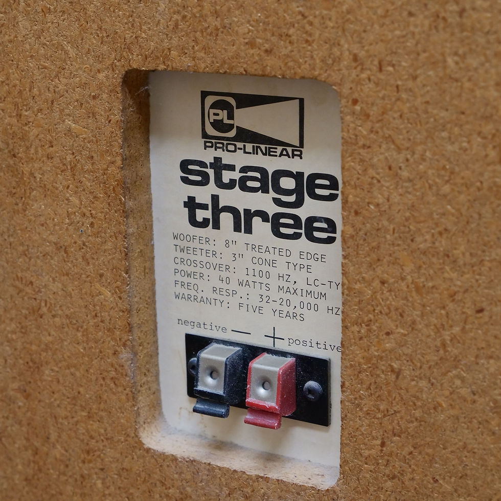 섬네일: Pair of Vintage Walnut Pro-Linear Stage Three Speakers