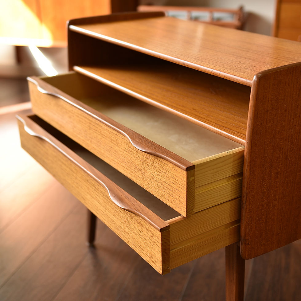 섬네일: Danish teak dresser/bed side table/table/cabinet