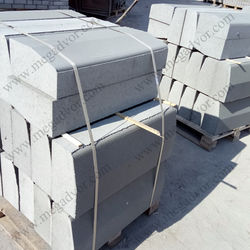 Бордюр дорожный на поддоне