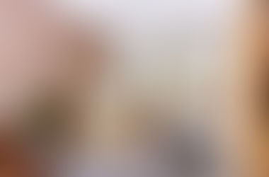 Nós gostamos: Móveis inteligentes criam armazenamentos valiosos no apartamento de 25m2 em Barcelona