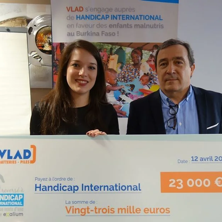 De la même manière, si vous avez un enfant au lycée, vous pouvez éventuellement toucher une bourse de lycée si vos revenus ne dépassent pas le barème des bourses de lycée.