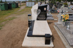 Nagrobek N-060