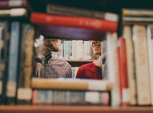 library-2616960_1920.jpg
