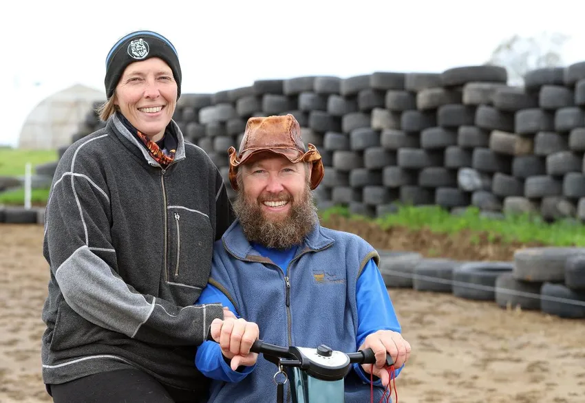 Adult Homesteading: Creating an Earthship