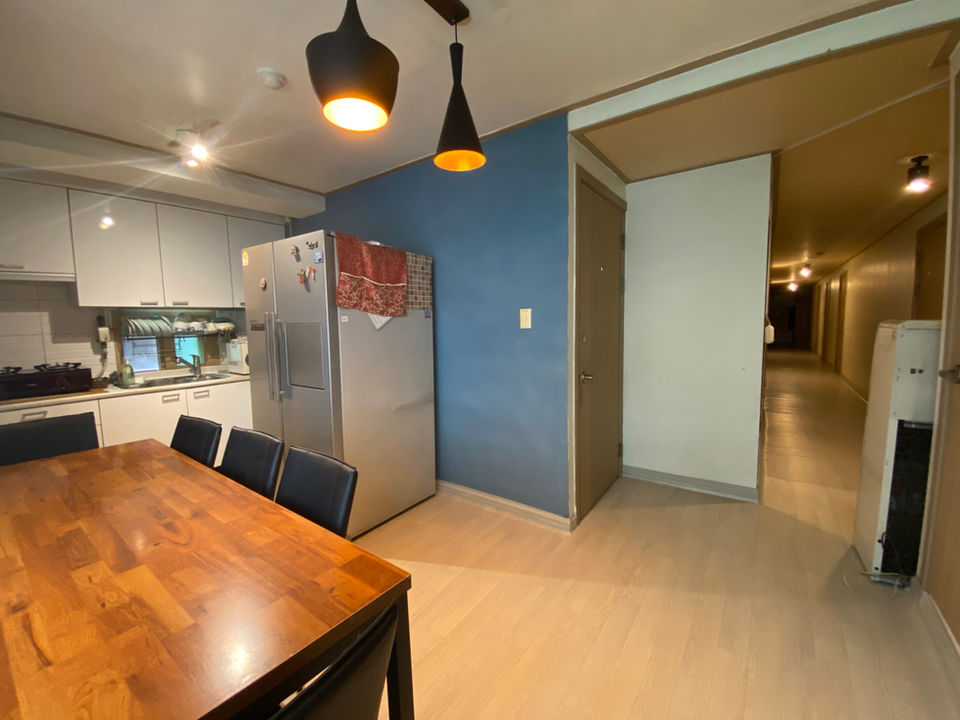 Kitchen_3.jpg