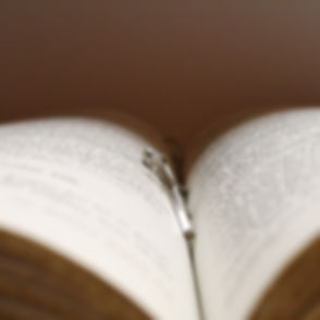 bible-and-cross-1426325.jpg
