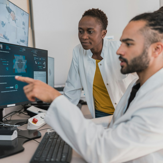 Photo / Clinicians reviewing scans