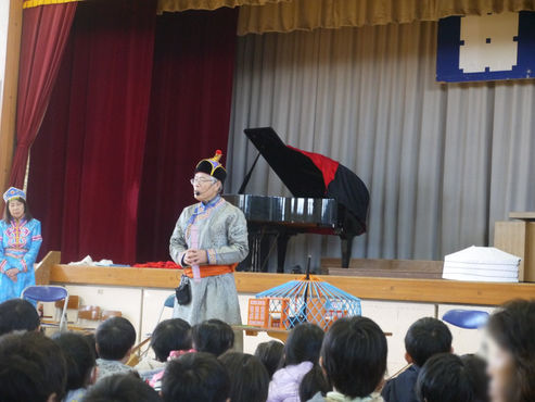 今年の馬頭琴出前授業も終盤!岐阜県茜部小学校へ
