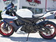 2025 Suzuki GSX-R600 – photo 14 of 18