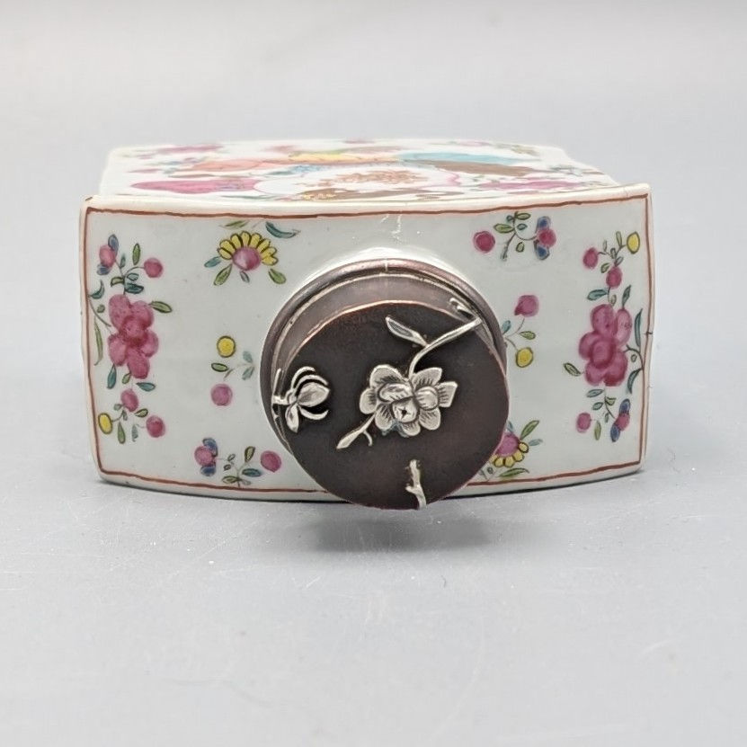 Thumbnail: Chinese Export Pseudo-Tobacco Leaf Tea Caddy circa 1770 with later copper and silver mounted lid - top