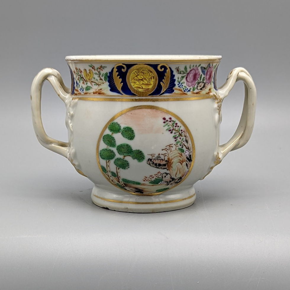 Thumbnail: Chinese export Jiaqing-periode bedekte beker met polychrome decoratie
