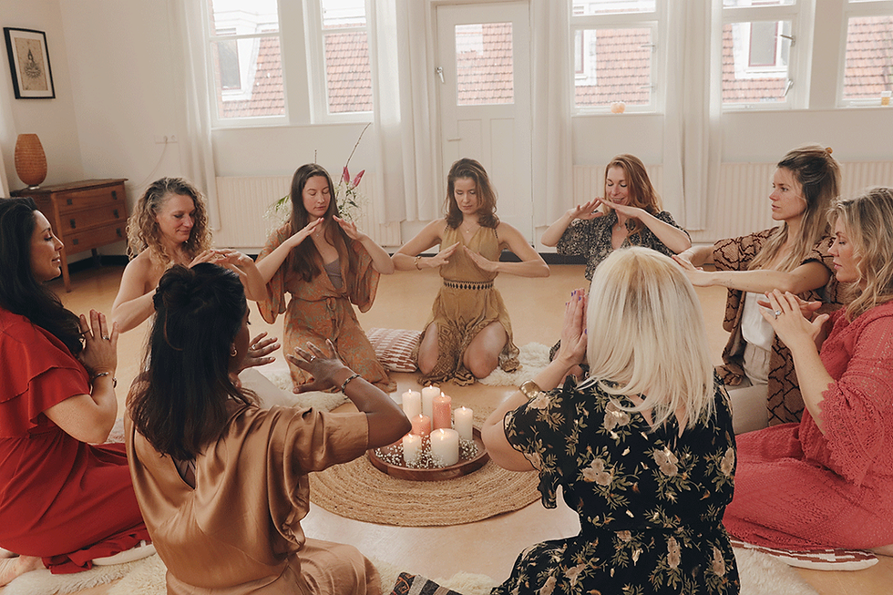 Yogaschool-Noord-Vrouwencirkel5.png