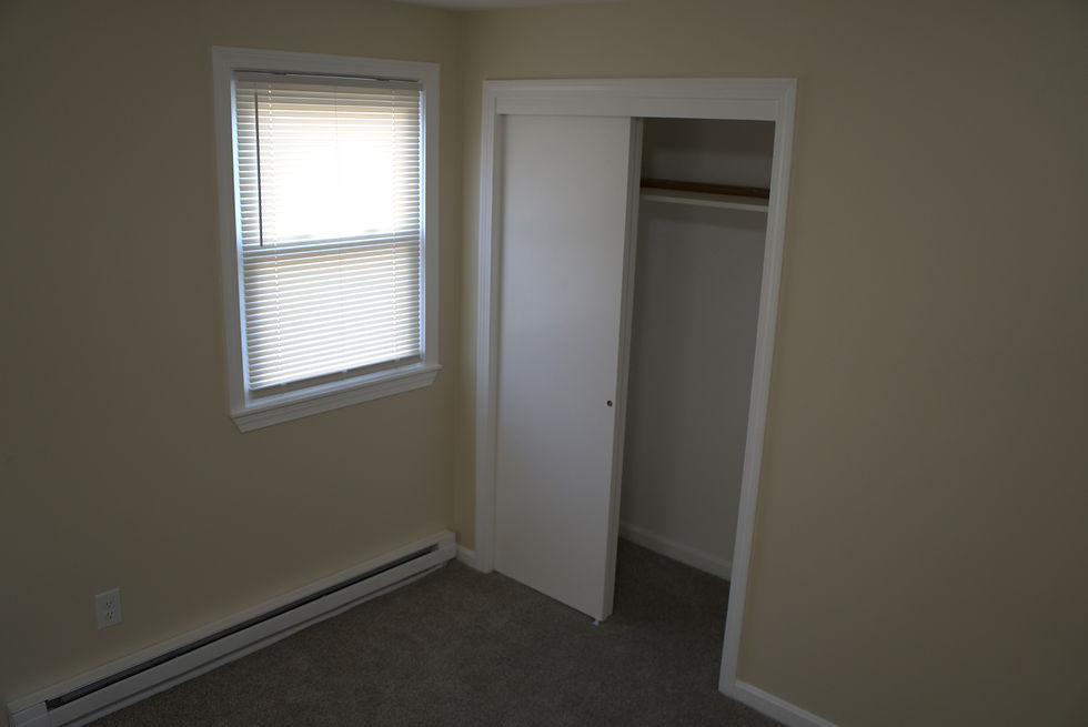 12A-55 Large Bedroom d