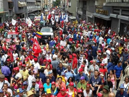 Venezuelans in the Streets to Support Constituent Assembly