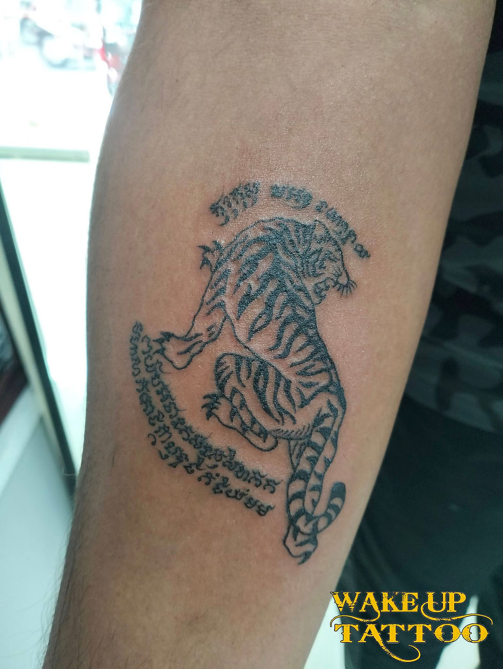 sak yant tiger tattoo
