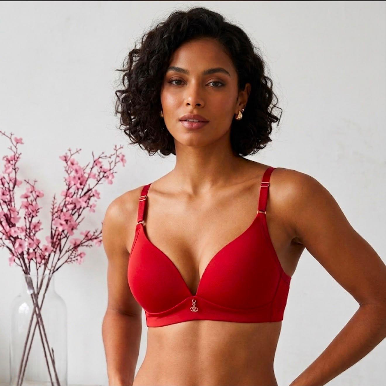 SUTIA PATRICIA EM MICROFIBRA COM BOJO VERMELHO P