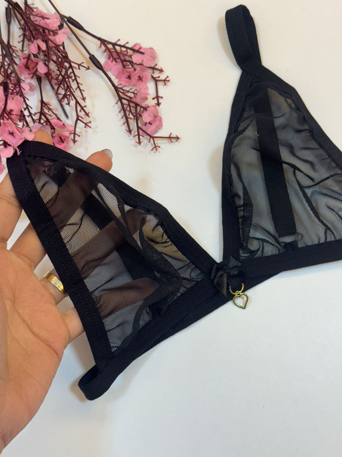 SUTIA PECADO EM TULE PRETO