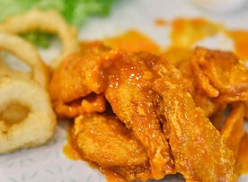 buffalo-wings_edited.jpg