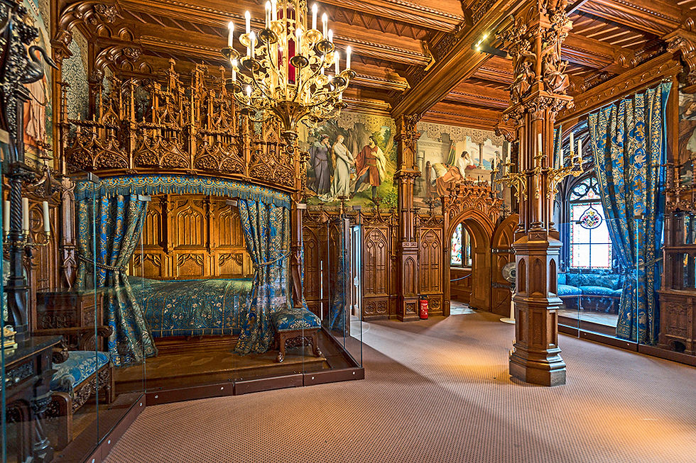 Solo travel Bavaria Bedroom Neuschwanstein Castle
