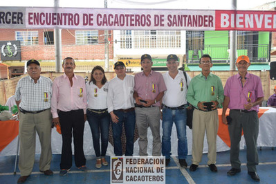 Personas condecoradas por fedecacao