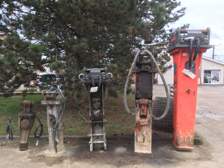 BCG - Nos équipements d'engins de chantiers - 5 Brises roche hydrauliques