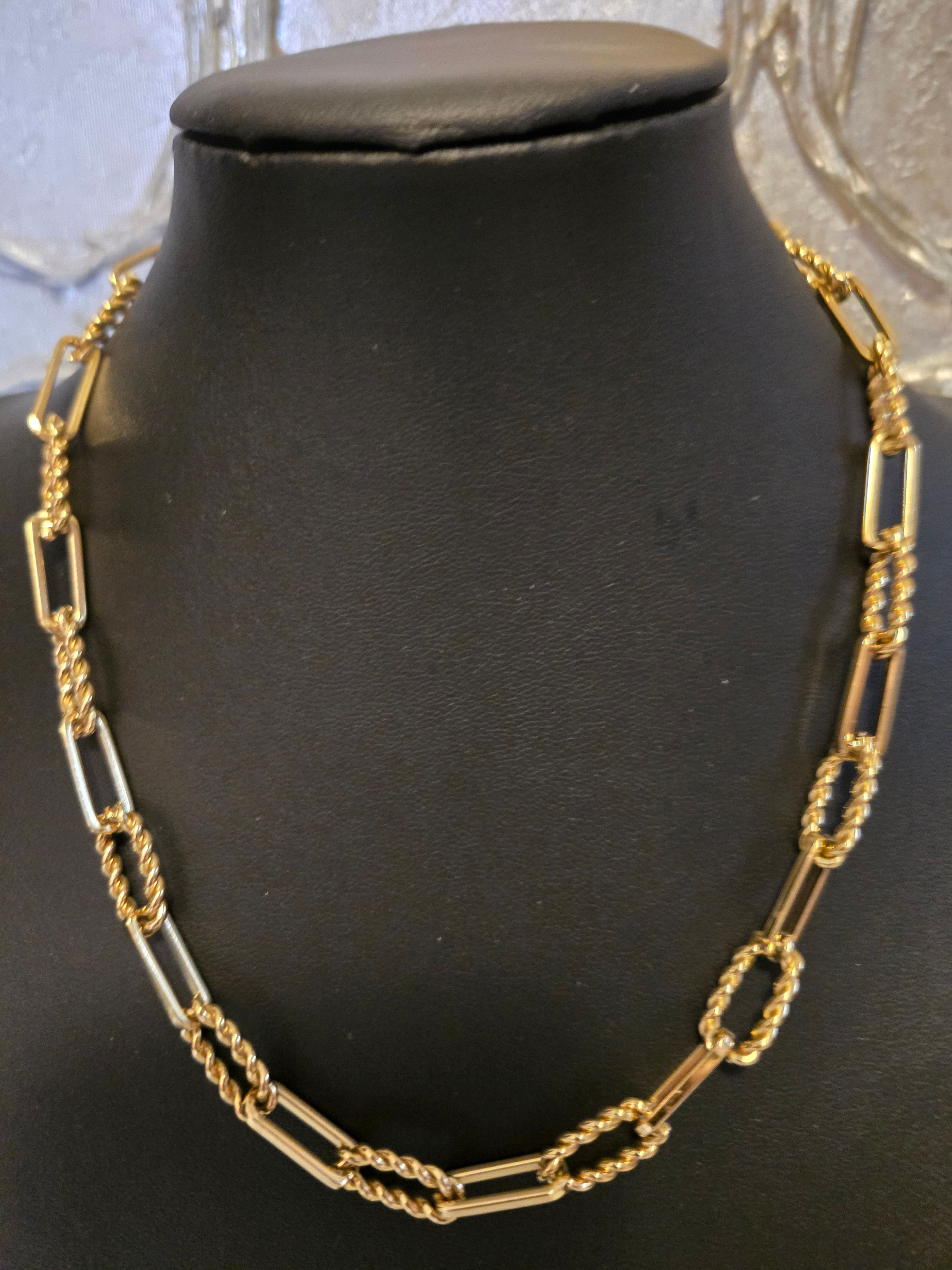 8985  STAINLESS STEEL  UNISEX DESIGNER CHAIN