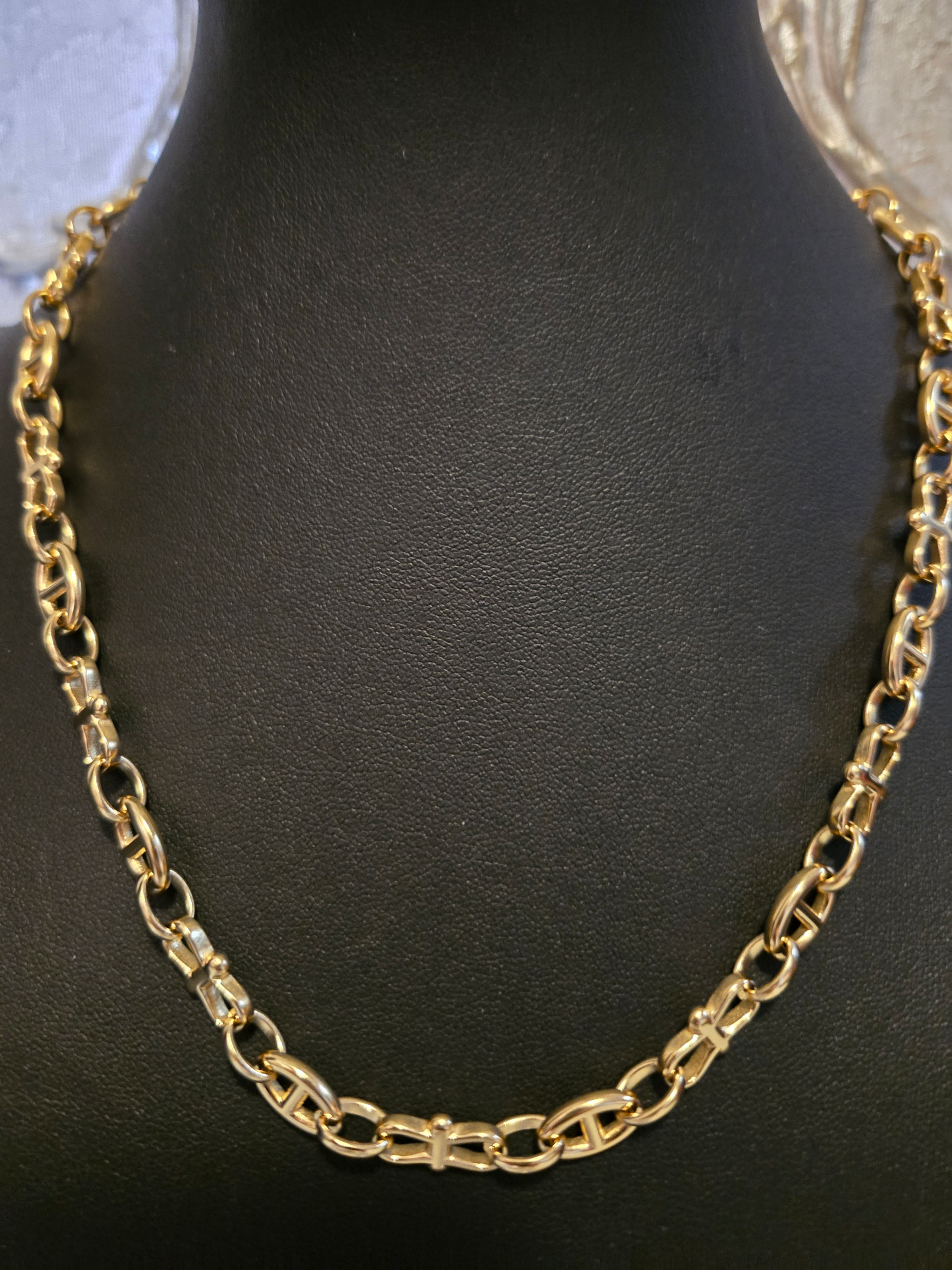 8982   STAINLESS STEEL   UNISEX DESIGNER CHAIN