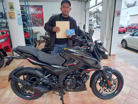 UN CLIENTE MAS QUE FORMA PARTE DE LA FAMILIA MOTTO 100 CON SU PULSAR N250