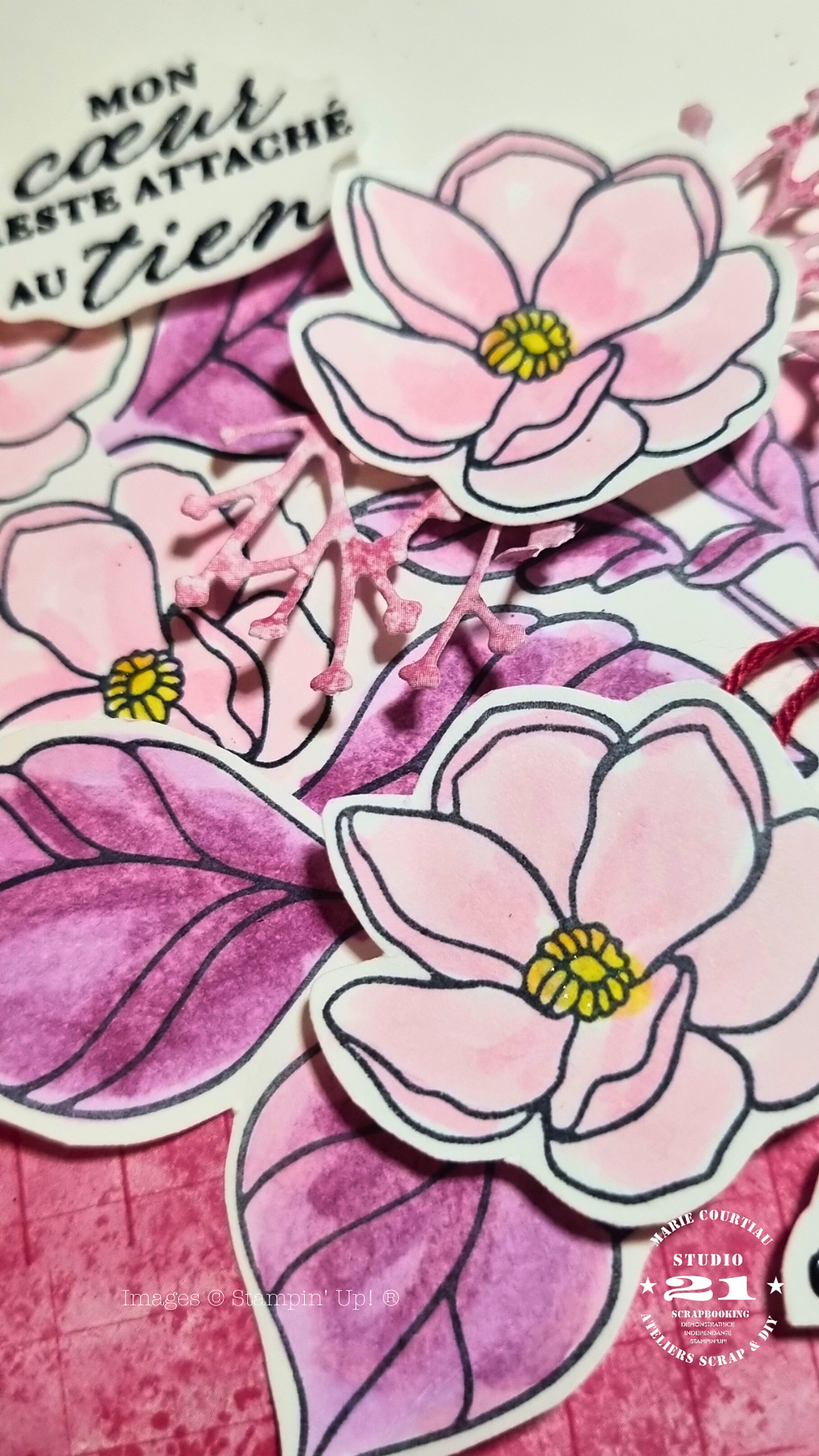 zoom sur détail d'embellissement floral de carte St valentin