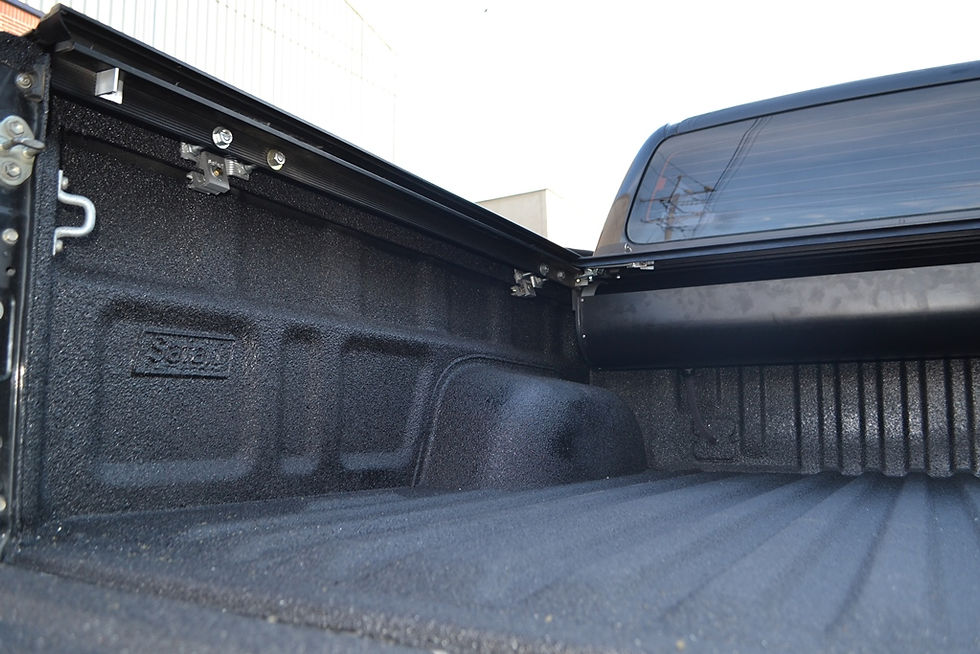 Miniatura: Cubierta Platino Toyota Tacoma 18-26 - Doble Cabina