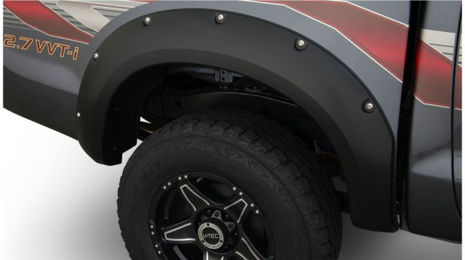 Thumbnail: Taches Toyota Hilux 2011-2013 extensions