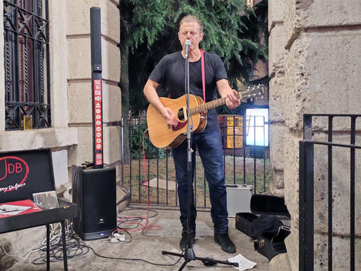 Johnny DalBasso e Dazio 5 Giornate. Una serie di eventi inusuali fra mostre, piccoli concerti, incontri, degustazioni e quant'altro.