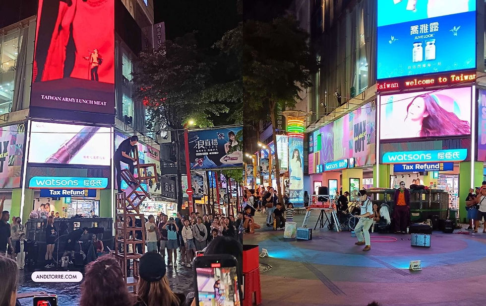 Street performers at Ximending in Taipei, Taiwan
