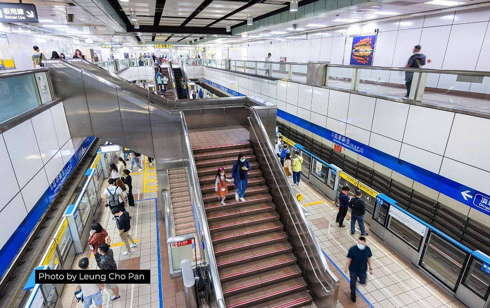 Places You Can Visit with A Taipei Metro Unlimited Pass | Train Station in Taipei, photo by Leung Cho Pan