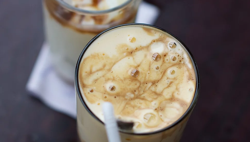 10 QUICK AND EASY SUMMER DRINKS