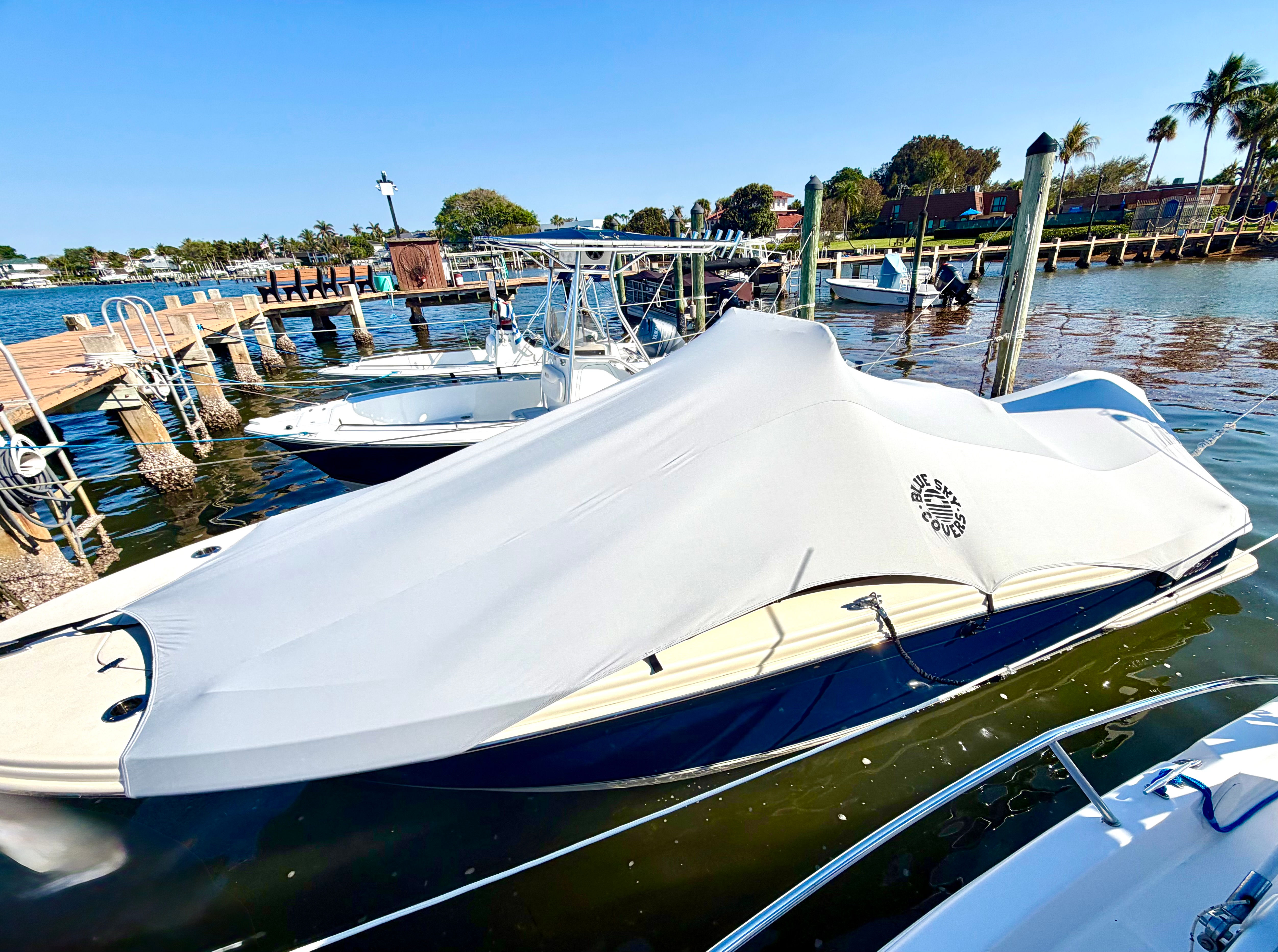 18' - 20' Center Console Cover - Small